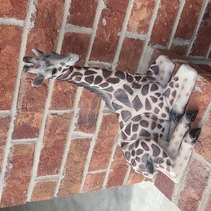 Baby giraffe statue